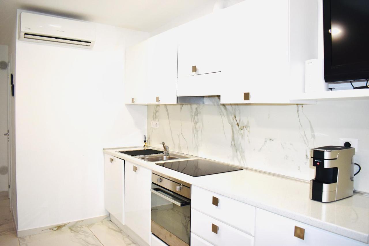 Chic House Apartment Bari Bagian luar foto