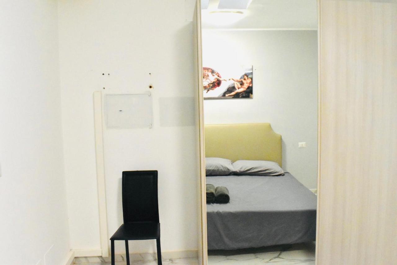 Chic House Apartment Bari Bagian luar foto