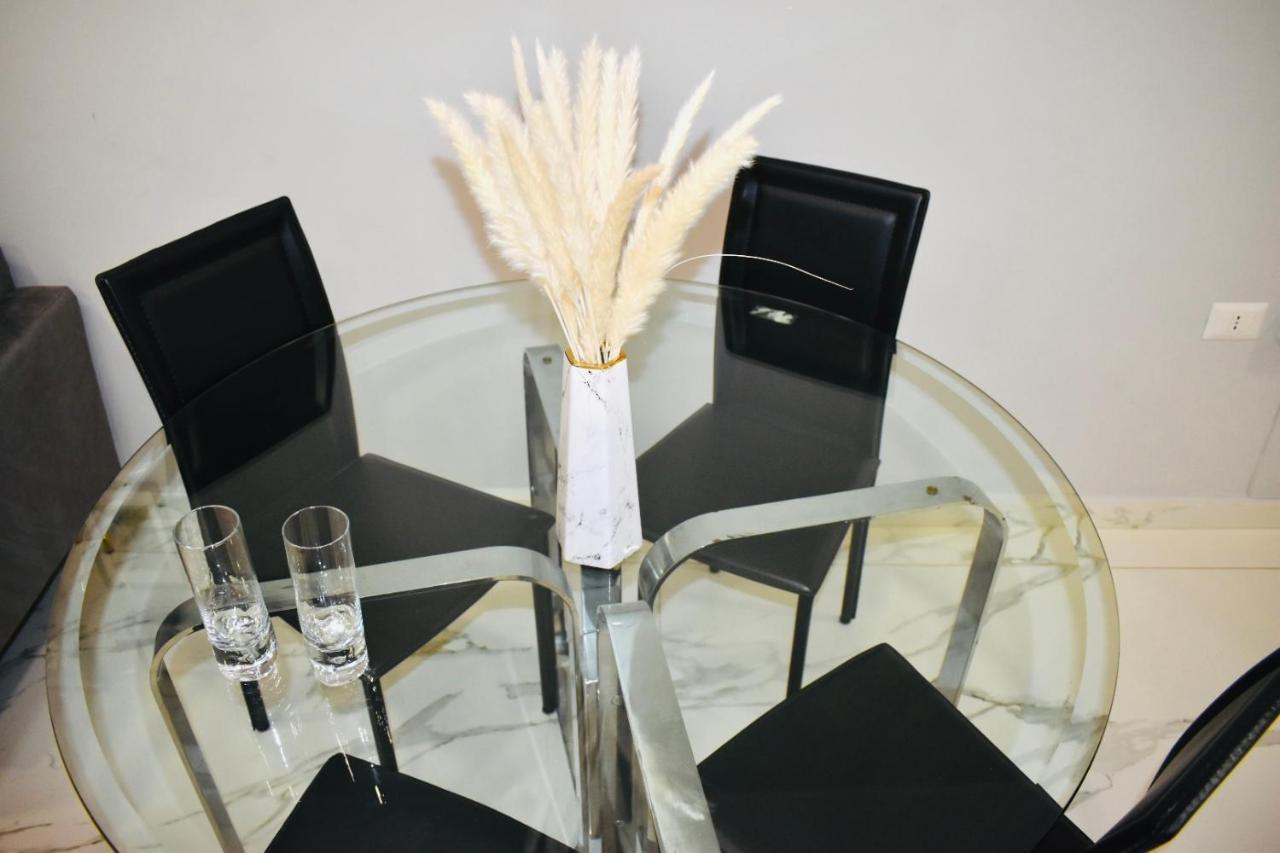 Chic House Apartment Bari Bagian luar foto