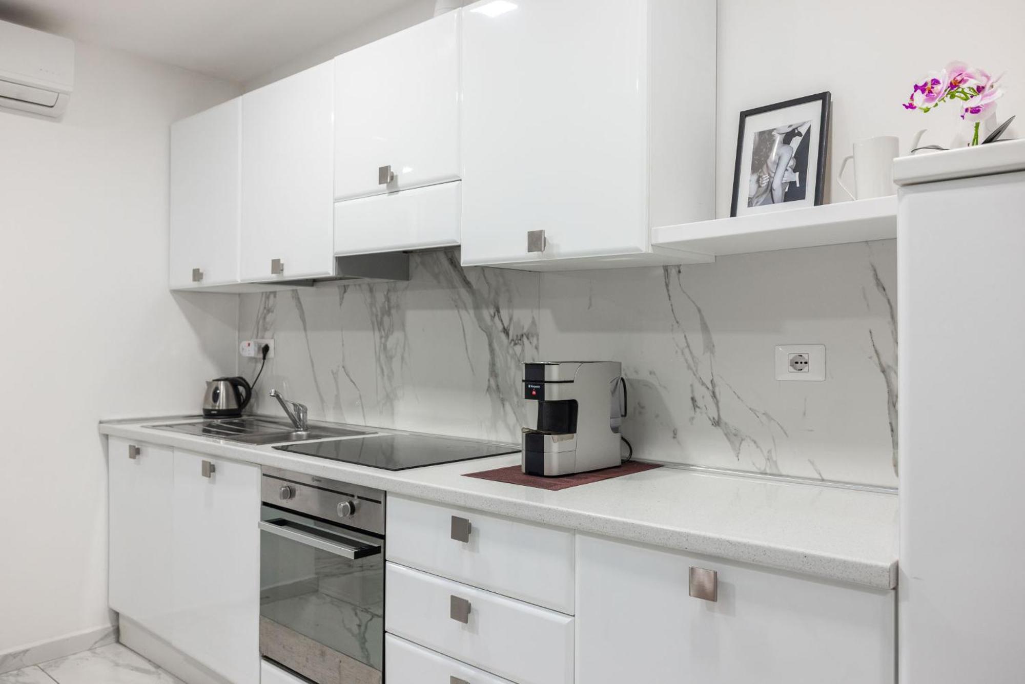 Chic House Apartment Bari Bagian luar foto